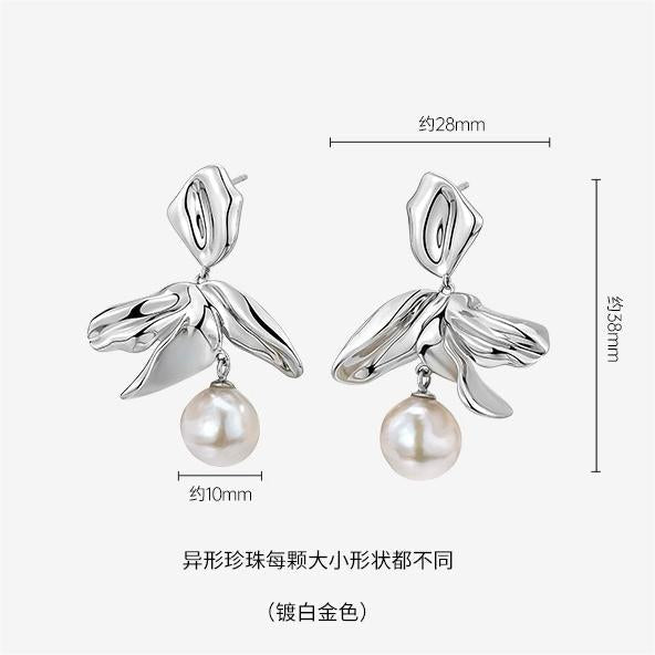 Pearl Petal Poise Earrings