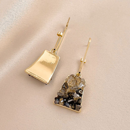 [水/WATER] Silver Needle Vintage Metal Natural Stone Trapezoid Earrings · 耀